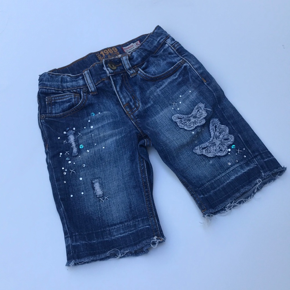 Short jeans